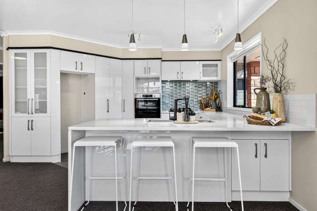 94 Wentworth Drive Rototuna North_1