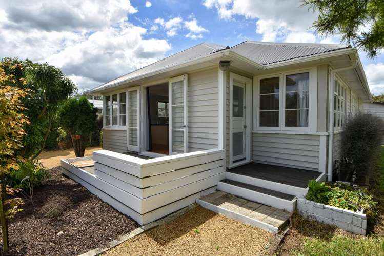 37 Lincoln Road Carterton_18