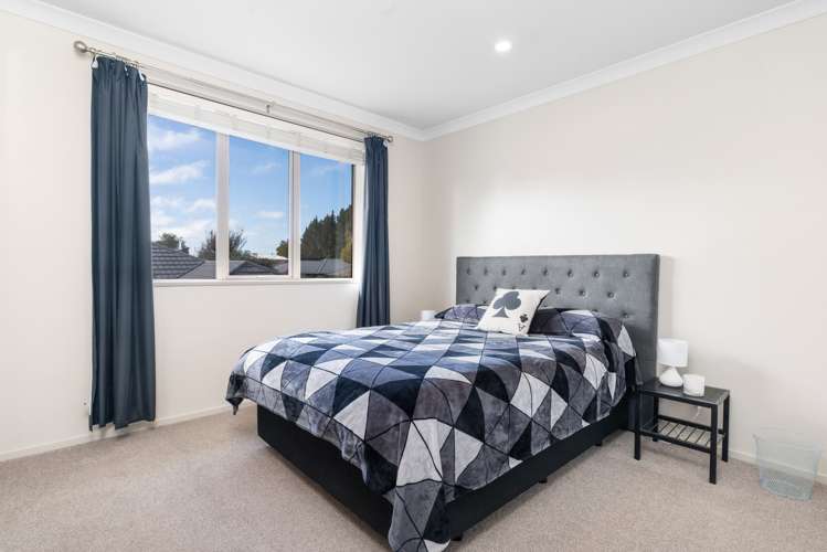 42 Pohutukawa Crescent Parklands_17