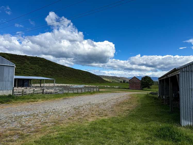 21 Lillburn Valley Road Clifden_18