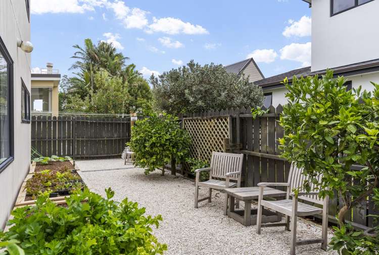 2/69 Bay Street Red Beach_5