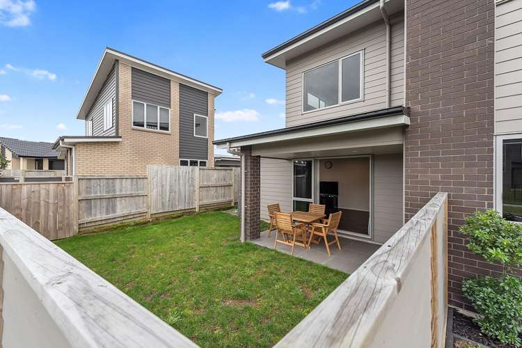 14 McCorquindale Drive 2743_16