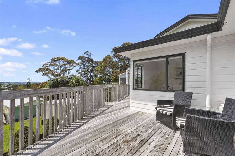 2/10 Firth Road Torbay_13