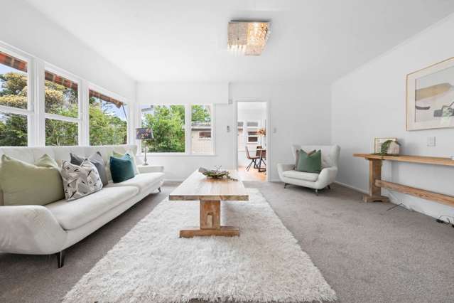 100 Gossamer Drive Pakuranga Heights_2