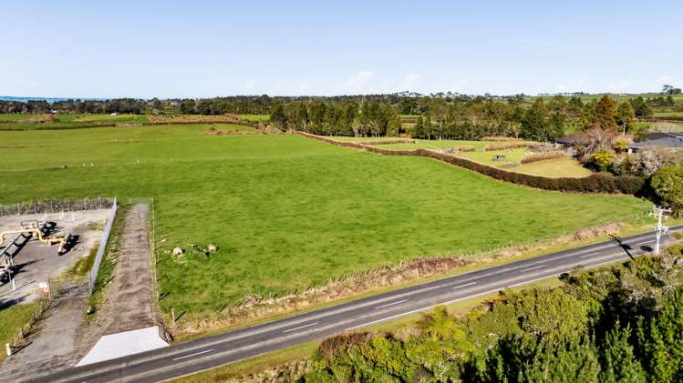 543 Pembroke Road West_1