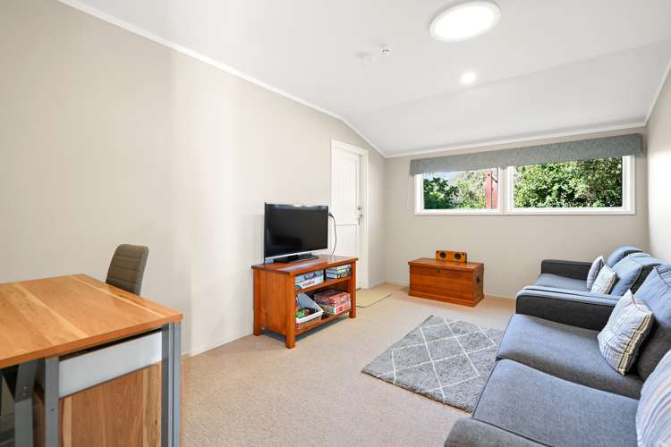 8 Fleming Place Chedworth_18