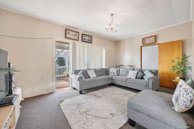 78 Henwood Road Mangere East_3