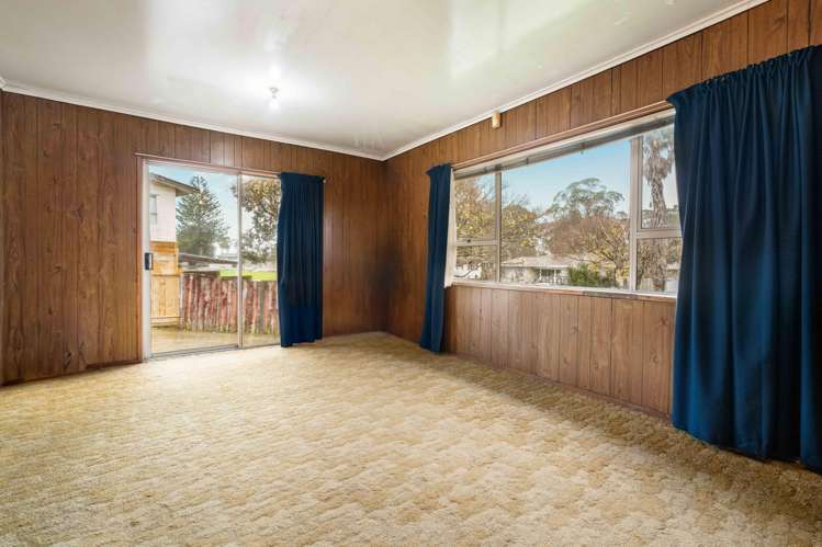 12 Mckinstry Avenue Mangere East_11