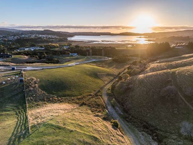 Suburbia Meets Rural - An Unparalleled Opportunity in Pauatahanui