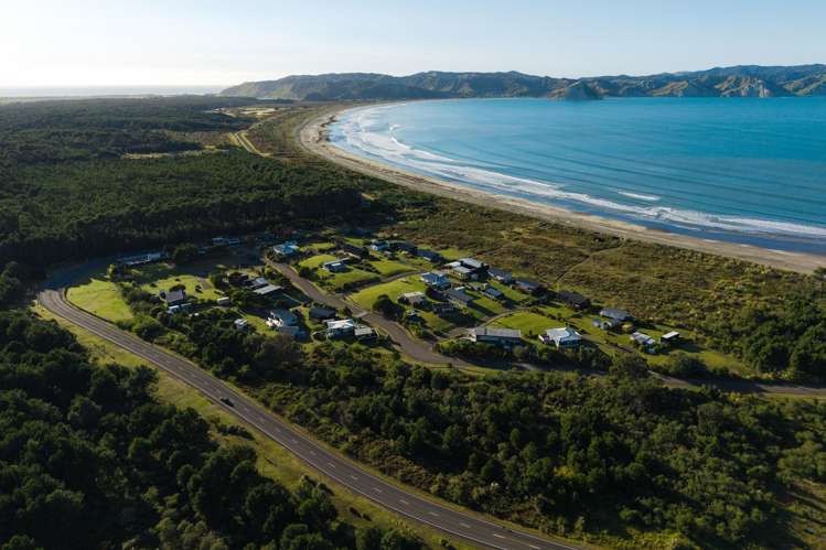 2 Torea Way Mahia_6