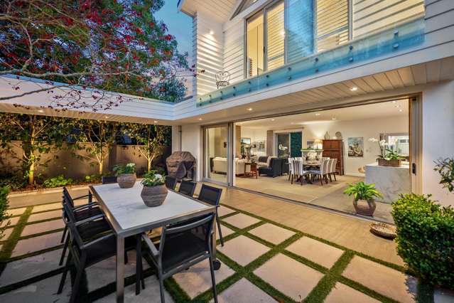 Understated Elegance, Poolside Bliss