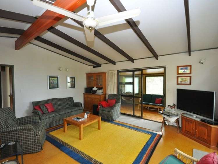 20 Monarch Grove Pauanui_12