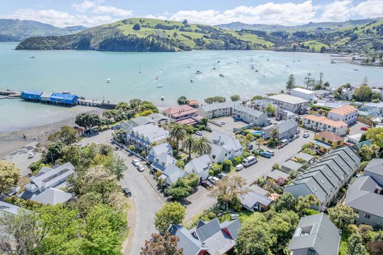 4j Aubrey Street Akaroa_17