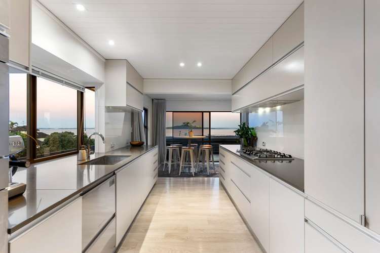 1/27 Churchill Road Murrays Bay_26