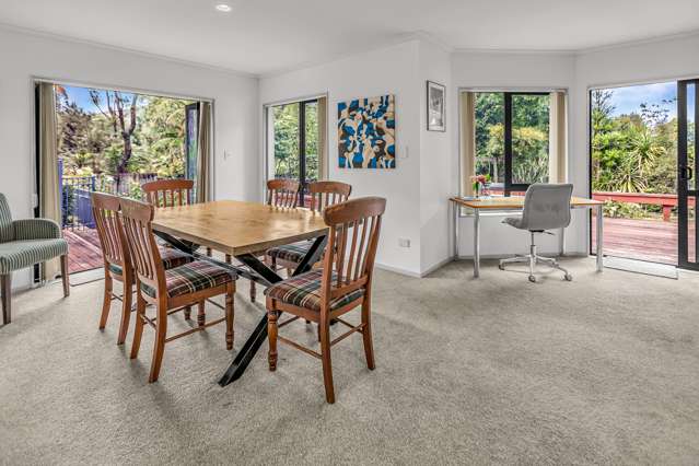 29 Edward Payton Grove Pukehangi_4