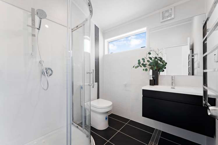 37 Green Road Dairy Flat_36