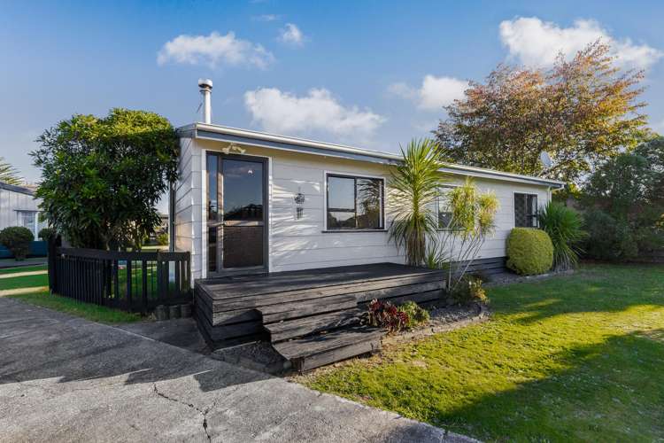 4 Kirkcaldie Grove Levin_16