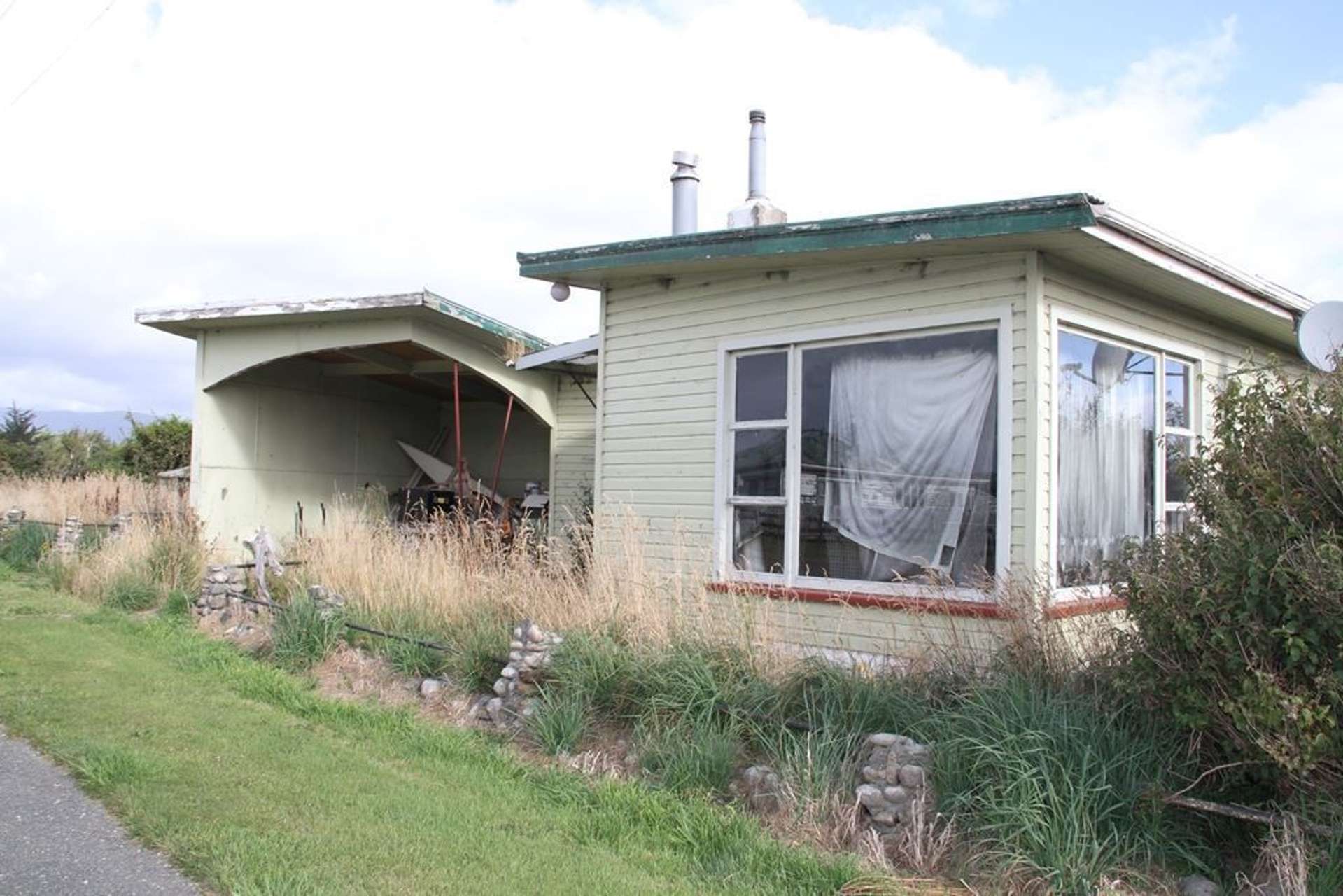 13 Grove Burn Road Tuatapere_0