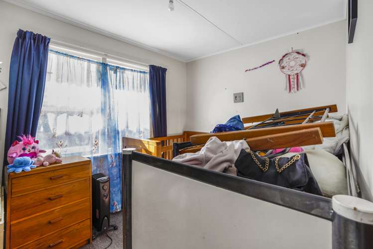 21 Parenga Street Wainuiomata_10