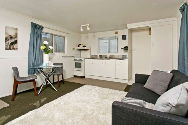 51 Lauderdale Road Birkdale_14