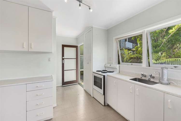 71 Lyons Avenue Murrays Bay_14