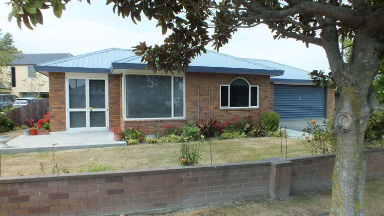 82 Pages Road Allenton_15