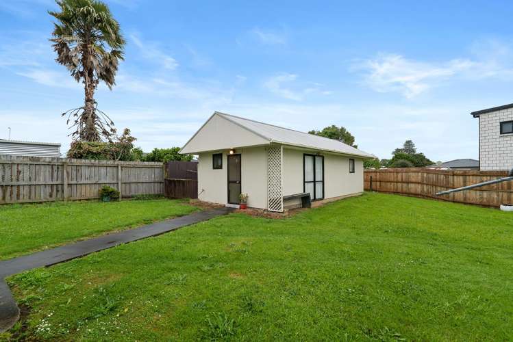 40 Heybridge Street Manurewa_12
