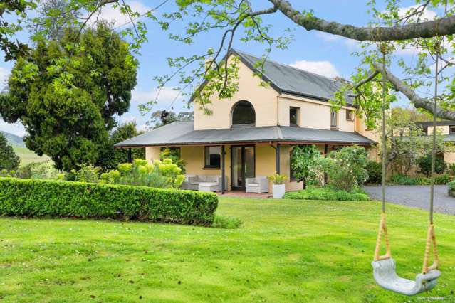 133 Ara-Kotinga Whitford_1