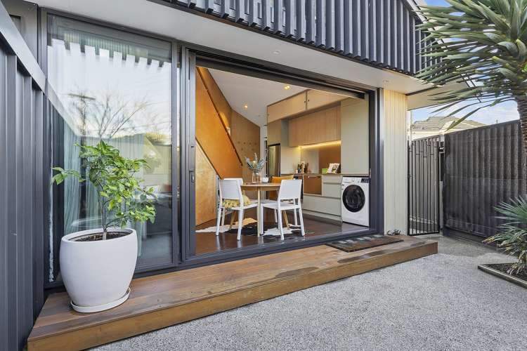 17a Fife Lane Miramar_15