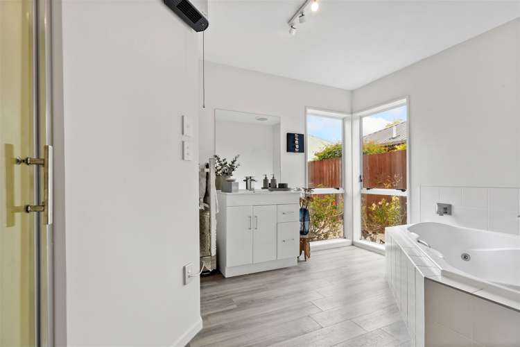 8 Thornlea Place Halswell_16