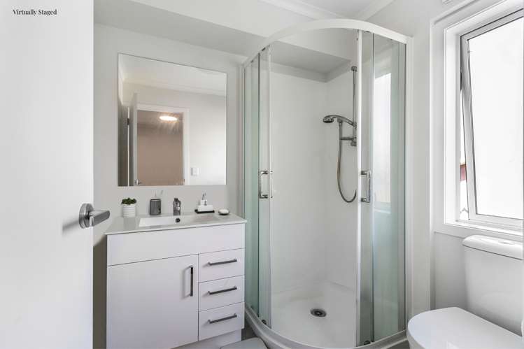 7 & 8/13 Crescent Court Melville_7