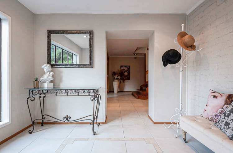 34 Seacliffe Road Hillsborough_5