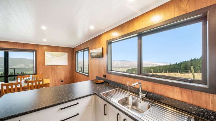 Tahakopa Valley Road Catlins Surrounds_15