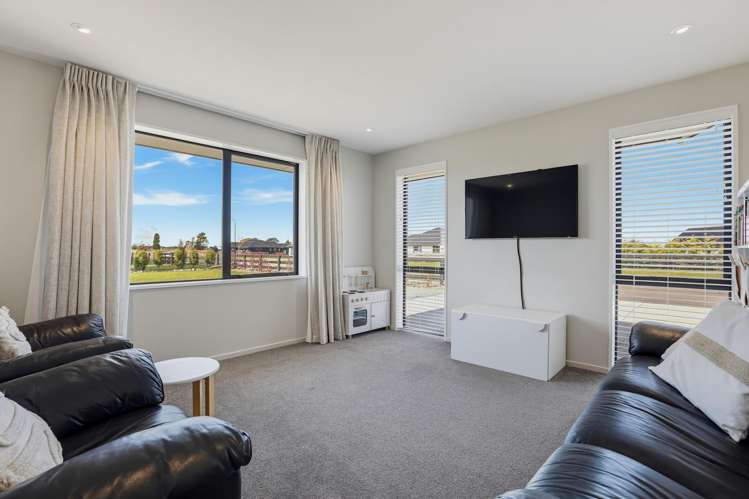 32 Summers Road Darfield_10