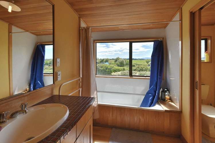 21 Brook Street Southbridge_16