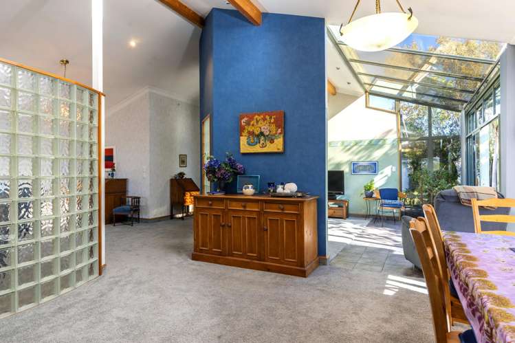 11 Douslin Place_4