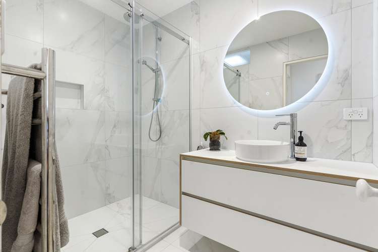 15 Sunkist Bay Road Beachlands_15