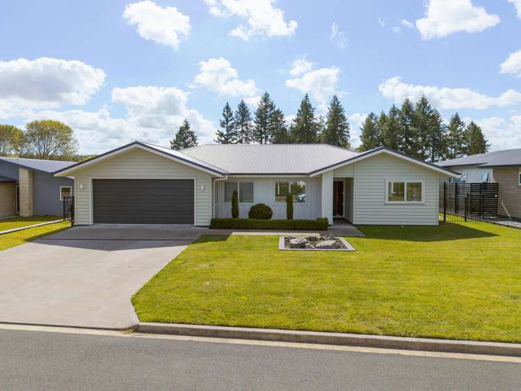 4 Bastille Court Rangatira Park_1