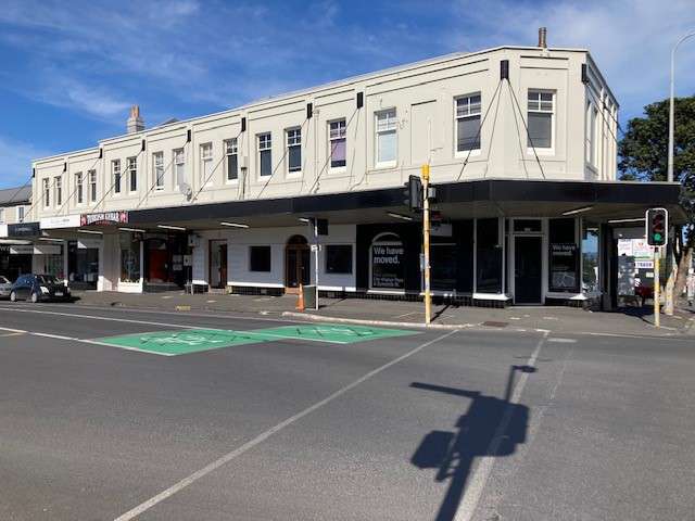 Beautifully Renovated Mixed-Use Space