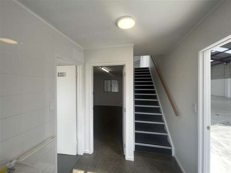 55 Hillside Road Wairau Valley_11