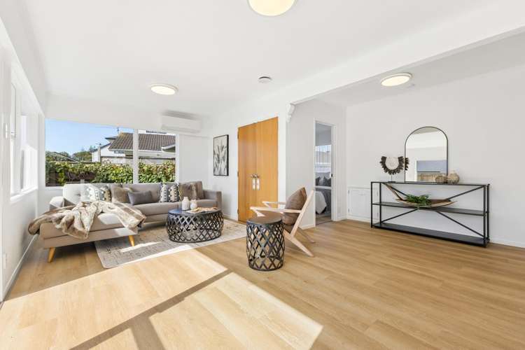 6 Rothwell Place Sunnyhills_8