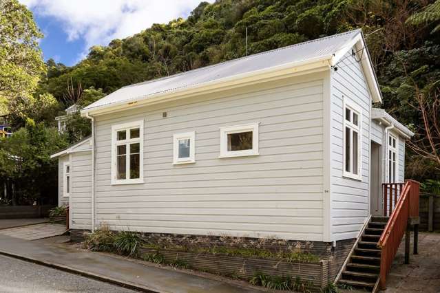 4-Bedroom, 2-Bathroom Home in Aro Valley