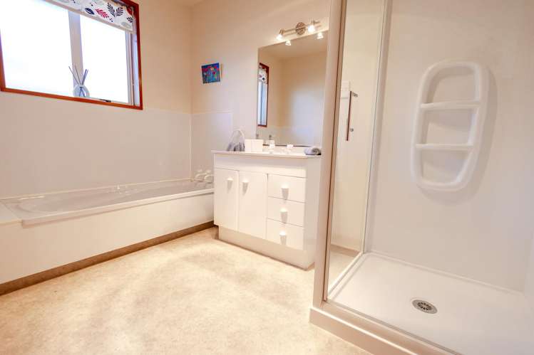 21 Alpine View Hokitika_16