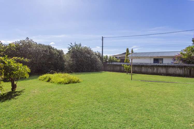 104 Te Atatu Road Te Atatu South_23