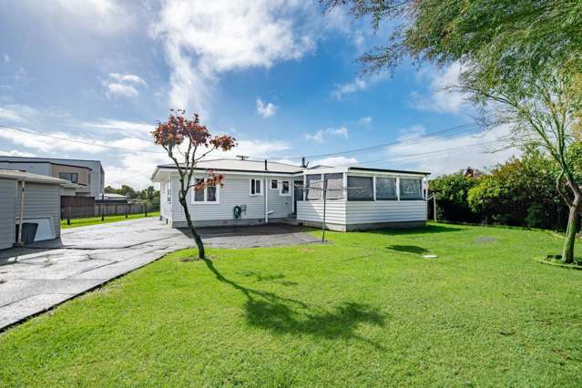 19 Edgerton Road Te Atatu Peninsula_1