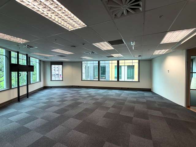 Unit 4A/50 Kitchener Street City Centre_1