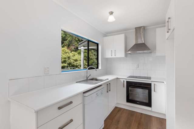 6/17a Idesia Place Totara Heights_4