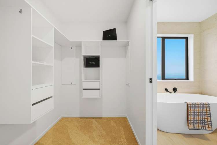8 Wavecrest Lane Hobsonville_19