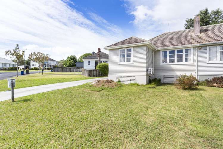 31 Philomel Crescent Bayswater_10