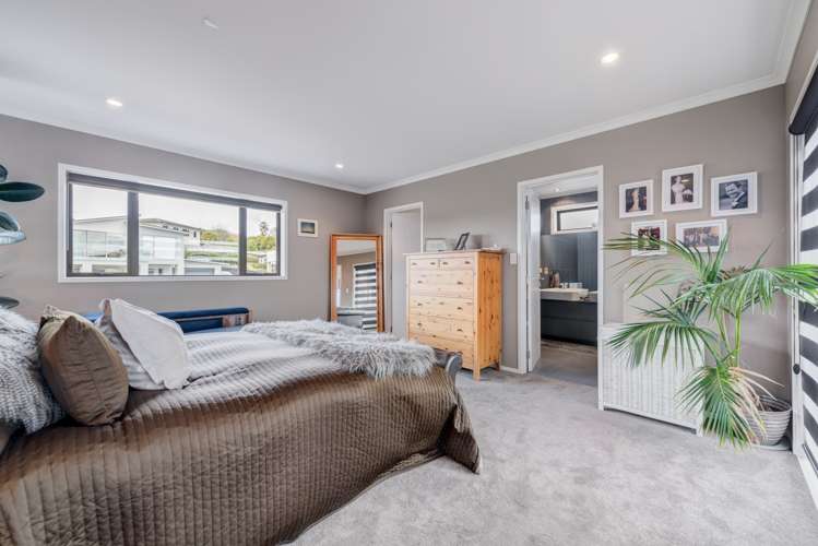 16 Fantail Crescent Maraetai_10